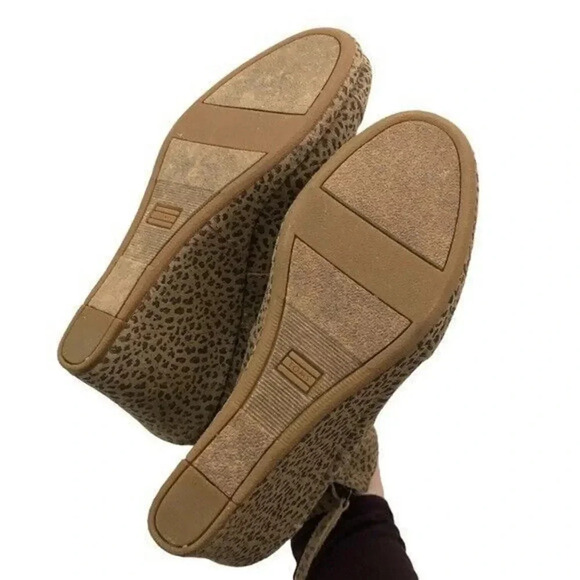 TOMS Desert Wedge Cheetah Print Side Zip Wedge Booties 6.5 - Picture 5 of 7